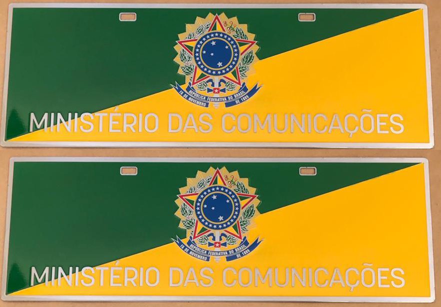 Placa de Carro em Bronze fundido